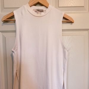 WHITE MOCKNECK TANK